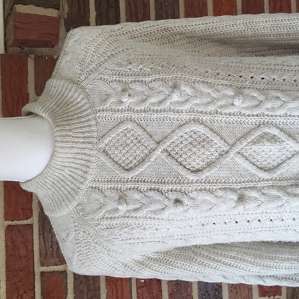 J. Crew Azra Pom-Pom Cableknit Sweater Gray Size Large - Picture 4 of 9